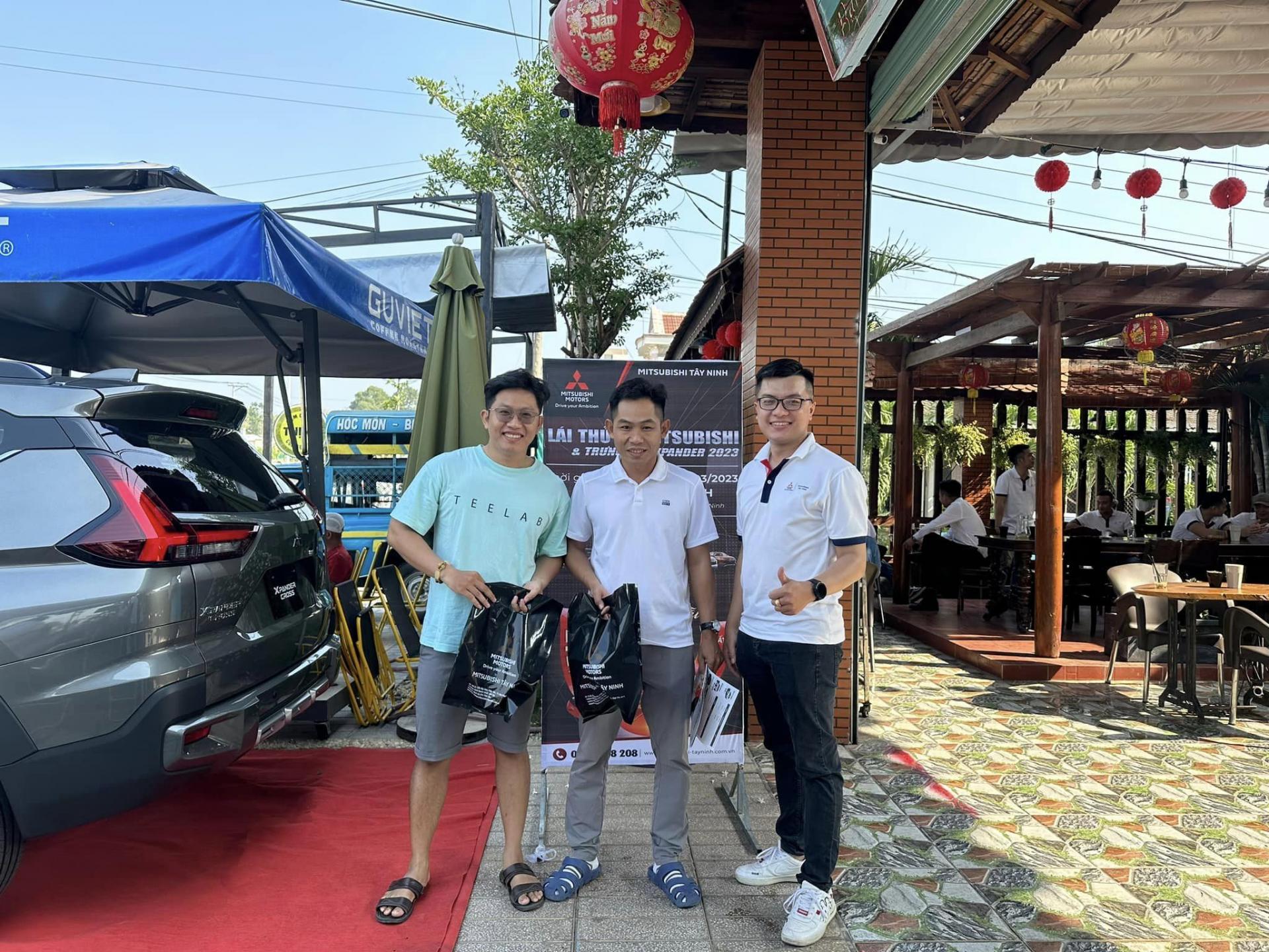 Lái thử tại Cafe Thịnh (9)