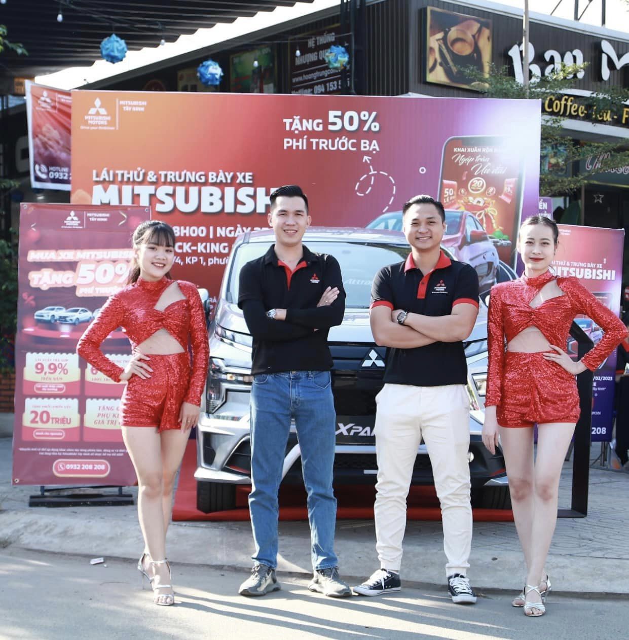 Mitsubishi tại Rock-King Coffee (11)