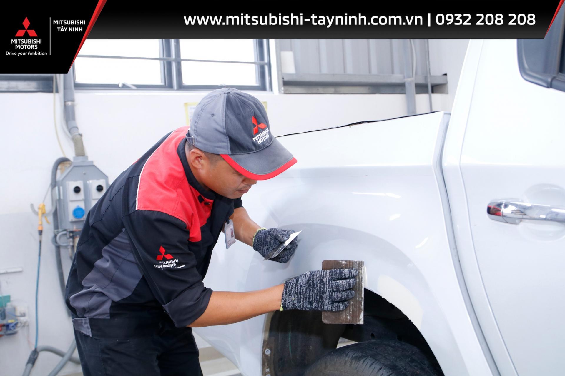 Mitsubishi-khuyen-mai-dich-vu-thang-8 (3)