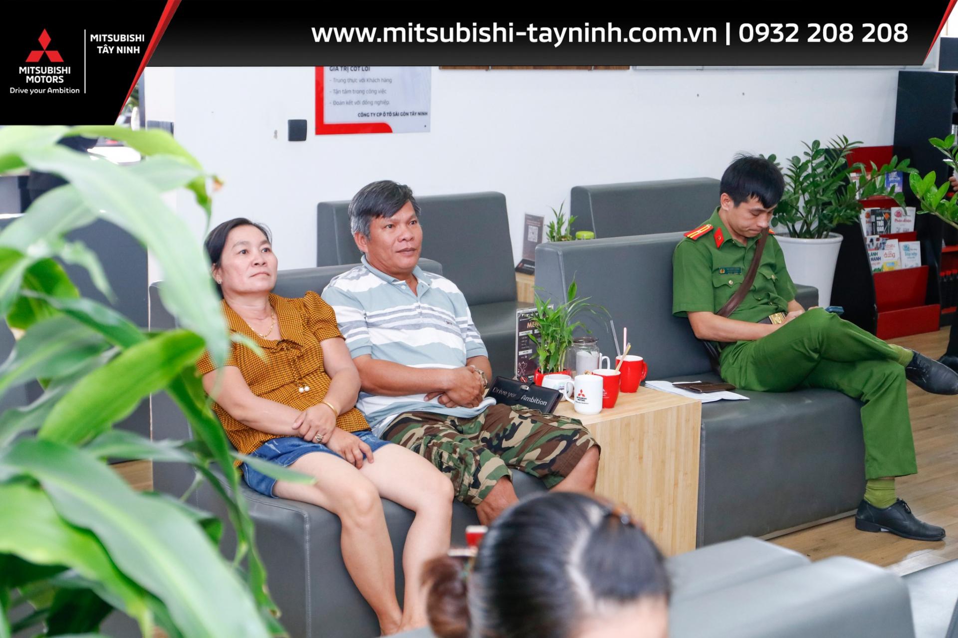 Mitsubishi-khuyen-mai-dich-vu-thang-8 (7)