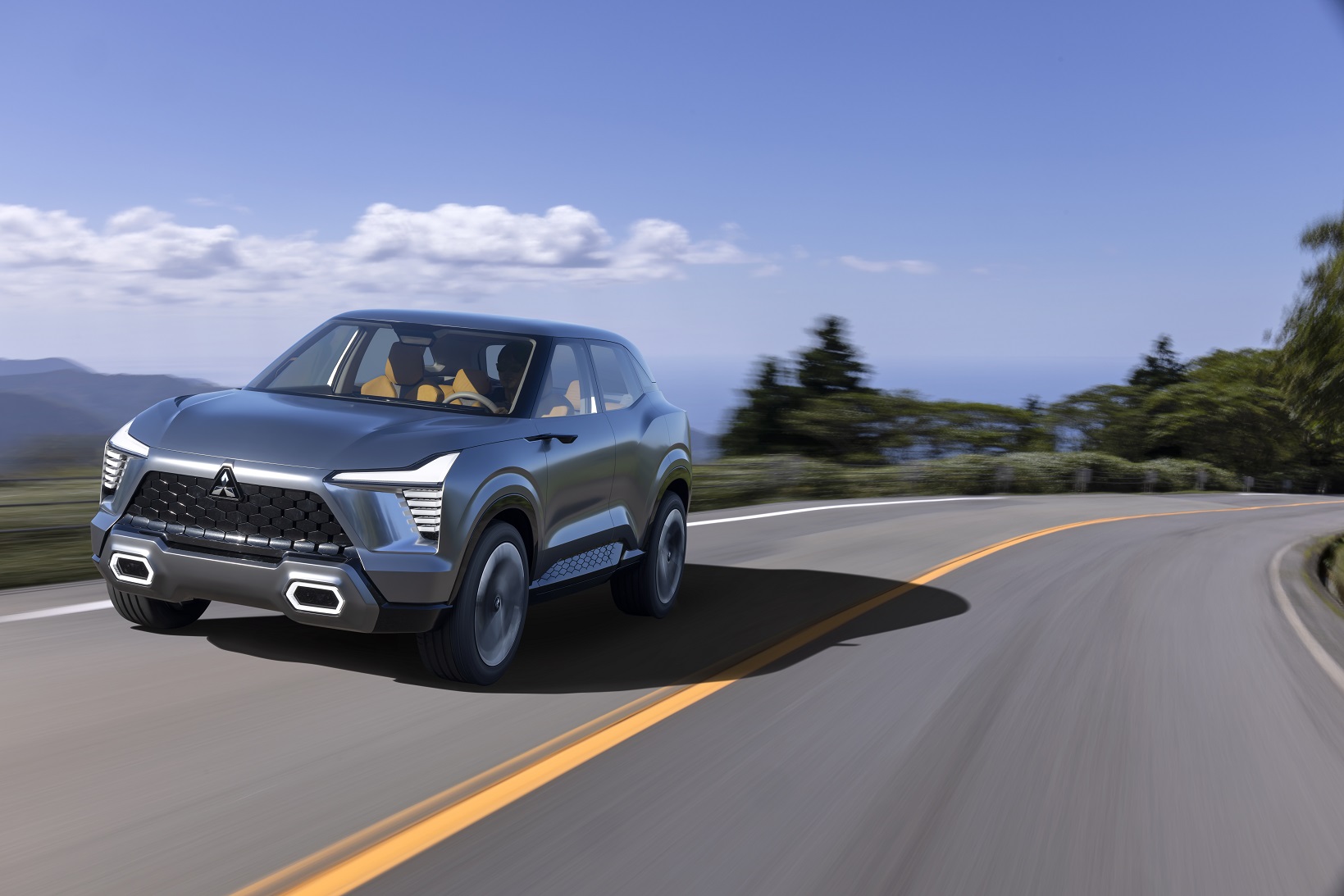 Mitsubishi XFC Concept